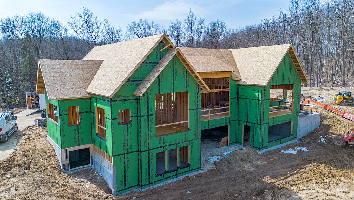 luxury-home-construction-slinger-wi-13